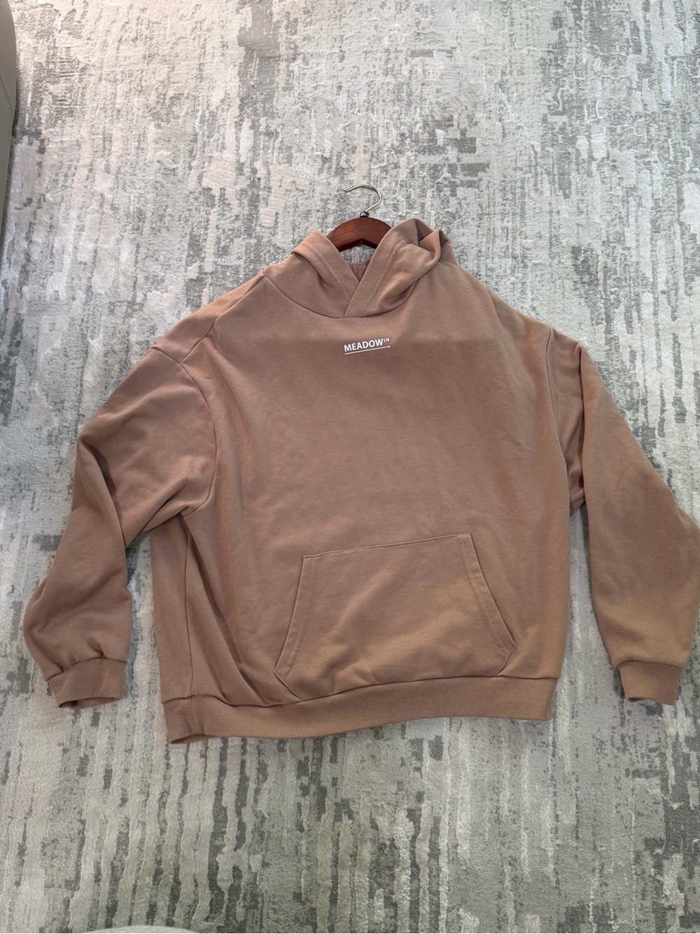 Meadow lane women’s beige cropped Hooded Sweatshirt - Relaxed Fit